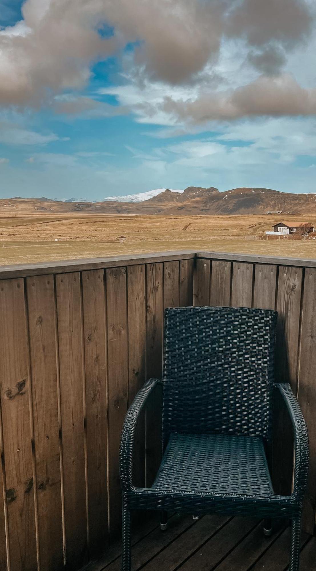 Guesthouse Reynir Vík Buitenkant foto