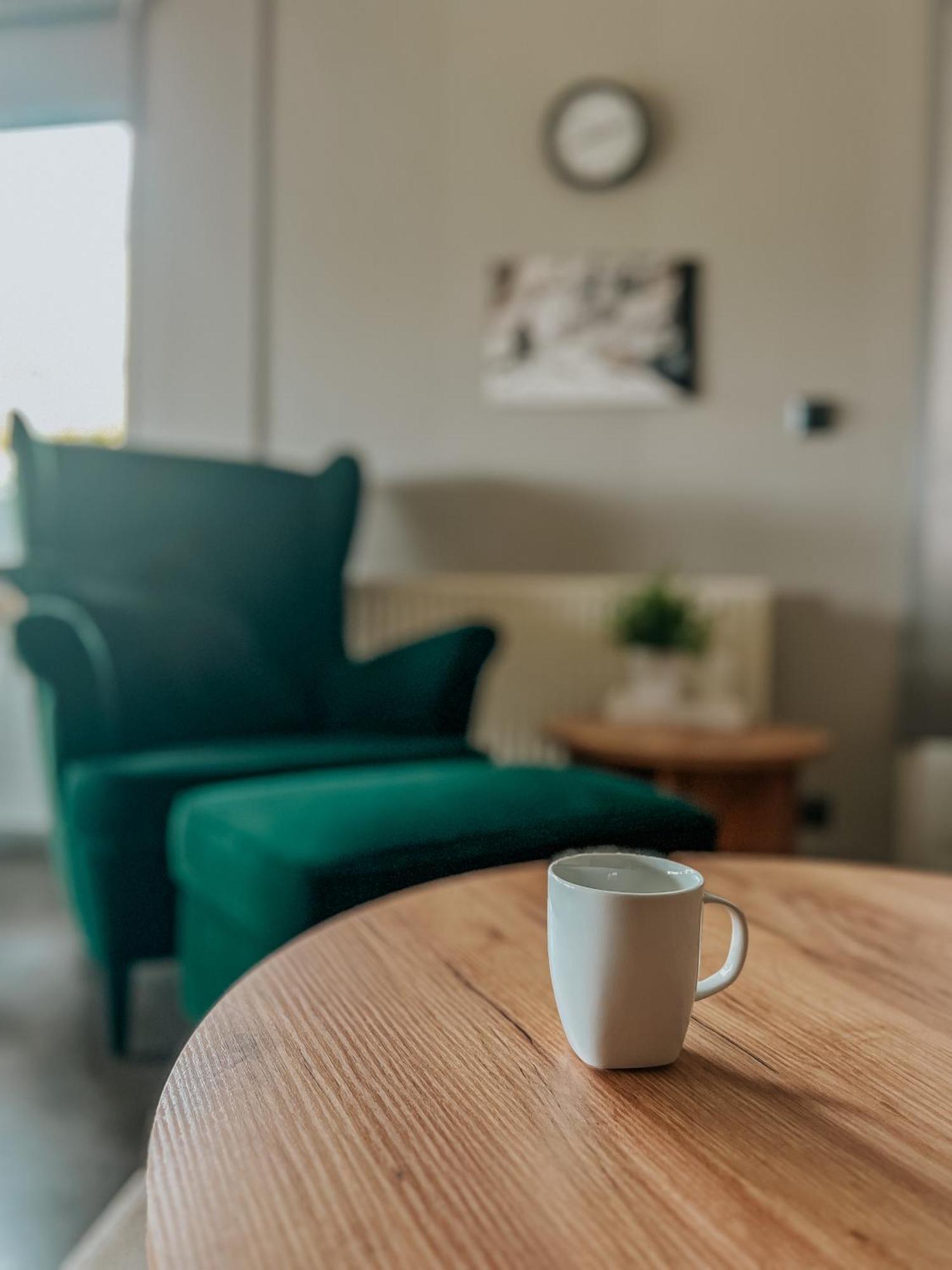 Guesthouse Reynir Vík Buitenkant foto